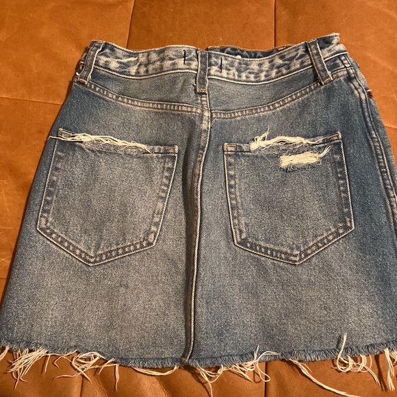 Zoe natural rise skirt in size 24/00 - Picture 5 of 5